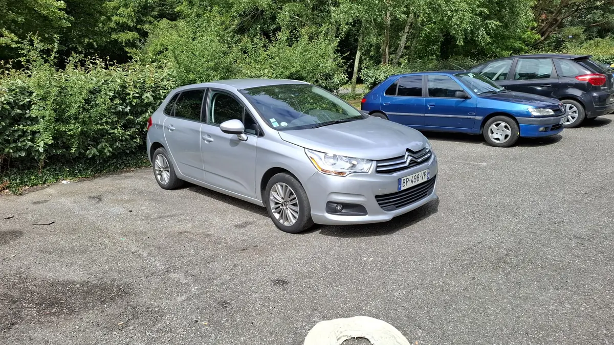 Citroën C4 grise 2012 boîte manuelle à vendre chez Martin Car BZH à Lorient